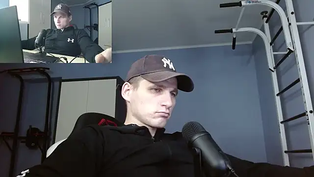 Snapshot of Poliglotjoe1 chatting on January 6, 2026, 2:54 pm Poliglotjoe1 online show from January 6, 2026, 2:54 pm