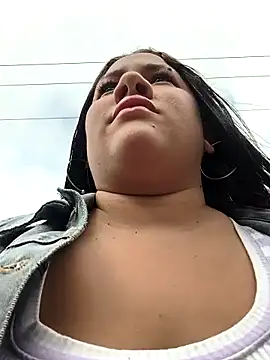 Kendra-daring online show from April 13, 2026, 8:02 pm