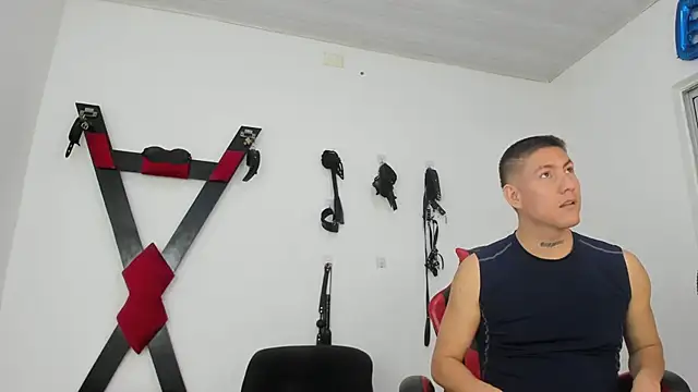 Snapshot of RoughSex_and_BDSM chatting on November 26, 2025, 4:12 am RoughSex and BDSM online show from November 26, 2025, 4:12 am