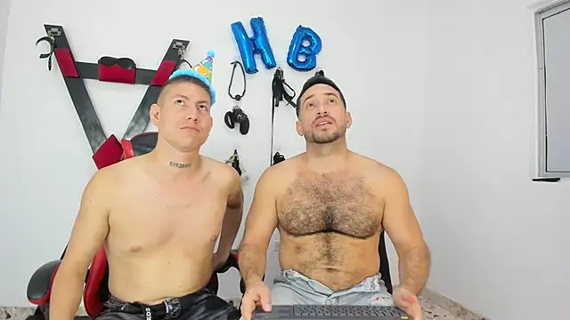 Snapshot of RoughSex_and_BDSM chatting on November 23, 2025, 4:11 am RoughSex and BDSM online show from November 23, 2025, 4:11 am