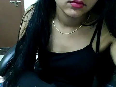 cute girl 81 online show from December 16, 2025, 7:34 am