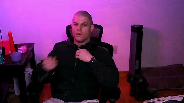 Snapshot of JockNThirsty chatting on March 17, 2026, 12:24 am JockNThirsty online show from March 17, 2026, 12:24 am