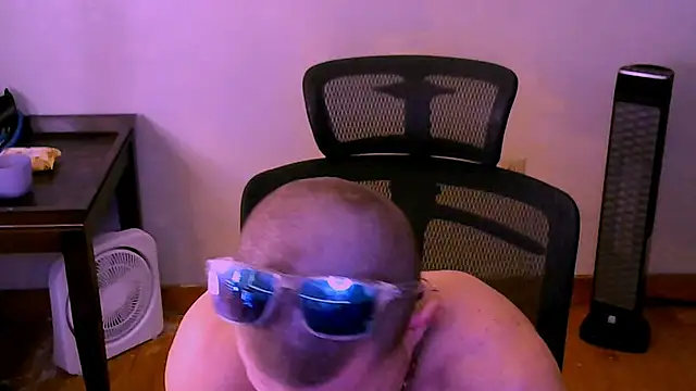 Snapshot of JockNThirsty chatting on March 15, 2026, 7:32 pm JockNThirsty online show from March 15, 2026, 7:32 pm