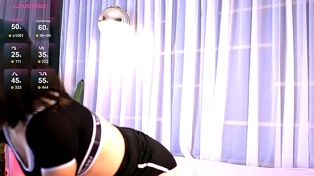 Snapshot of Simply_Joy chatting on November 25, 2025, 12:16 pm Simply Joy online show from November 25, 2025, 12:16 pm