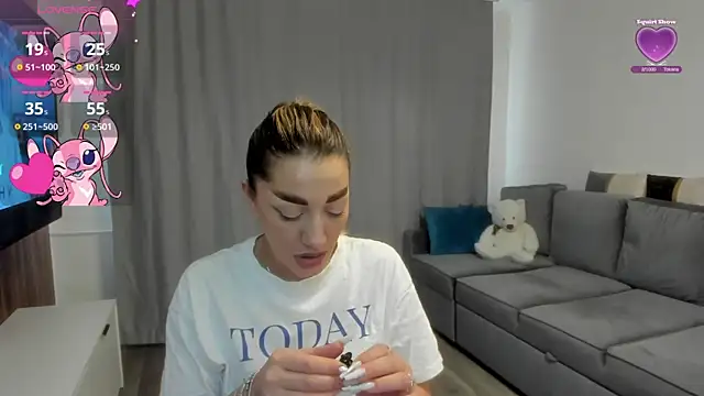 Snapshot of rossana_doll chatting on April 11, 2026, 7:27 am rossana doll online show from April 11, 2026, 7:27 am