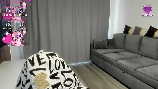 Snapshot of rossana_doll chatting on March 29, 2026, 7:54 am rossana doll online show from March 29, 2026, 7:54 am