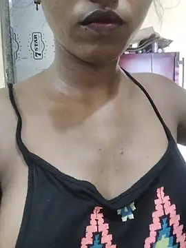 Simran 0011 online show from May 30, 2026, 6:09 am