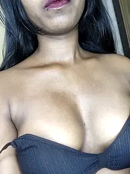 Simran 0011 online show from March 2, 2026, 11:22 pm