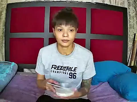 Snapshot of Cadence28 chatting on April 12, 2026, 6:11 pm Cadence28 online show from April 12, 2026, 6:11 pm