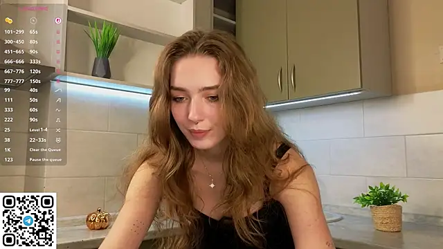 Snapshot of NoirAstrya chatting on April 1, 2026, 6:04 am NoirAstrya online show from April 1, 2026, 6:04 am