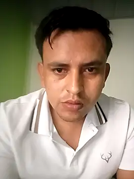 Snapshot of art-e9-2 chatting on November 20, 2025, 2:18 pm art-e9-2 online show from November 20, 2025, 2:18 pm