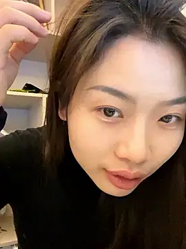 GYYoo online show from January 12, 2026, 7:04 am