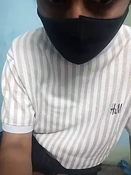 Miss tinaaa online show from November 25, 2025, 10:59 am