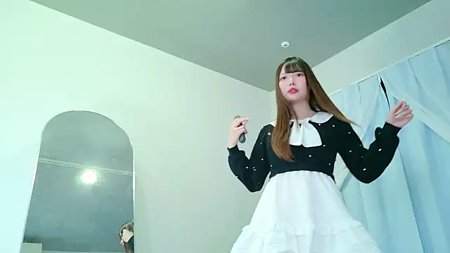  Sakura F online show from March 29, 2026, 3:46 pm