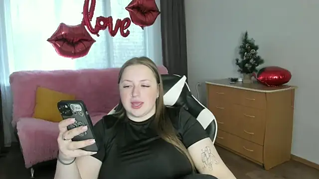 GirlPlayer online show from April 10, 2026, 8:21 am