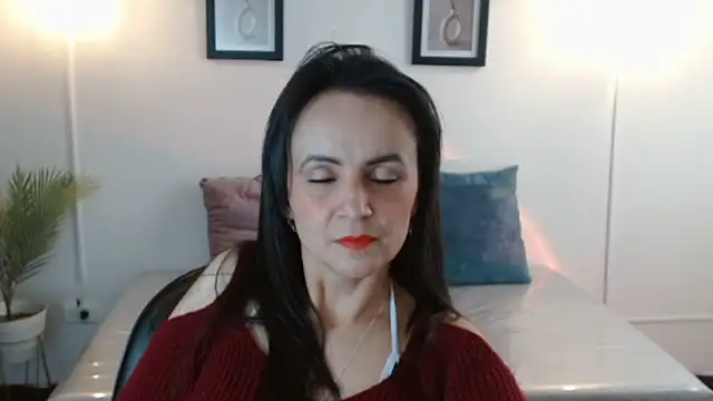 Snapshot of Juliana__lx chatting on March 19, 2026, 2:06 pm Juliana lx online show from March 19, 2026, 2:06 pm