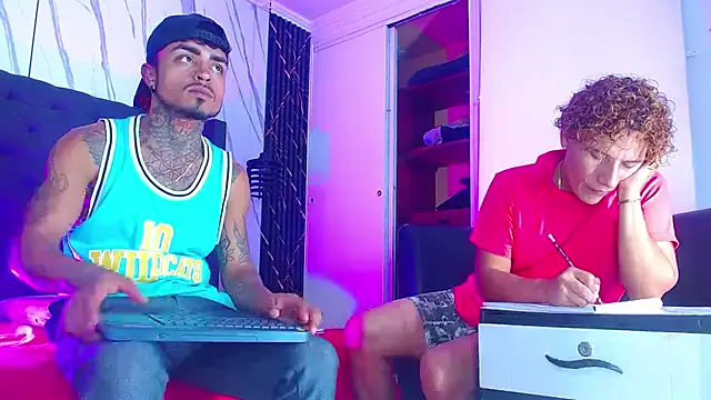 Hot Latino x online show from December 22, 2025, 7:58 pm