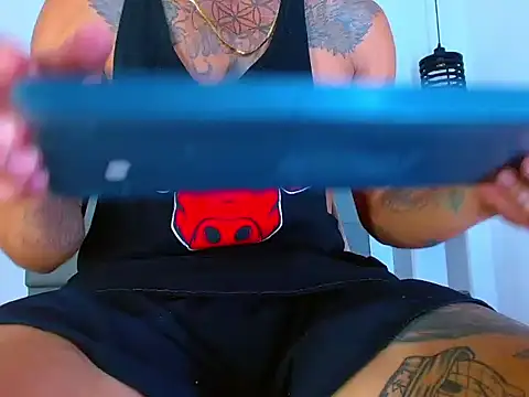 Snapshot of Hot_Latino_x chatting on March 7, 2026, 7:41 pm Hot Latino x online show from March 7, 2026, 7:41 pm