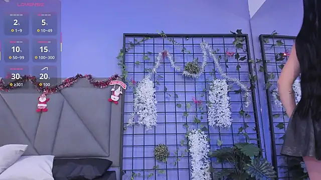 Gaby cruz  online show from December 20, 2025, 11:02 am