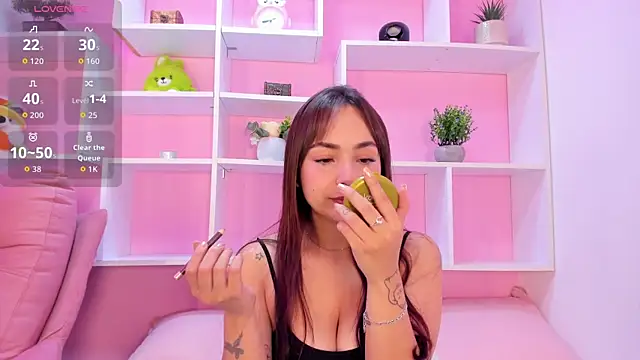 kittyMelvis online show from November 25, 2025, 11:43 am