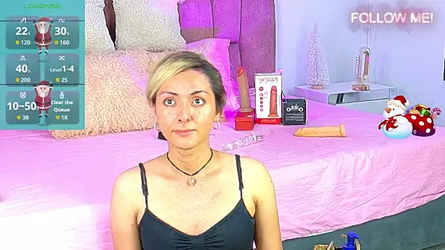 Lunitaa Diva online show from December 17, 2025, 2:33 pm