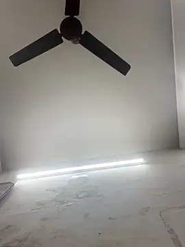 ClassyQueen online show from November 21, 2025, 3:44 pm