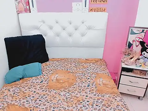 xwetdreamsx online show from March 27, 2026, 7:26 pm