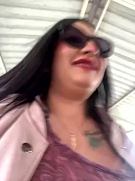 Venus 22 online show from November 24, 2025, 7:58 pm