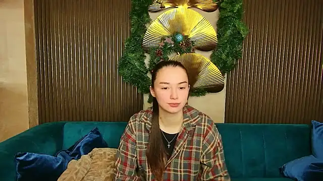 Amber Bond online show from January 11, 2026, 5:47 am