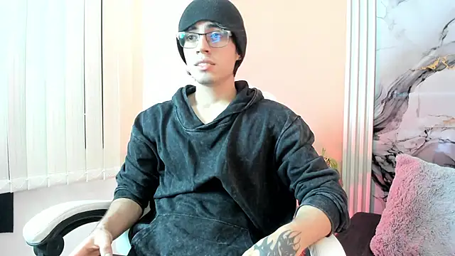 eren jeager online show from February 14, 2026, 2:01 am