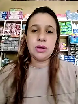 Snapshot of MIA-LARIOS chatting on May 5, 2026, 3:04 pm MIA-LARIOS online show from May 5, 2026, 3:04 pm
