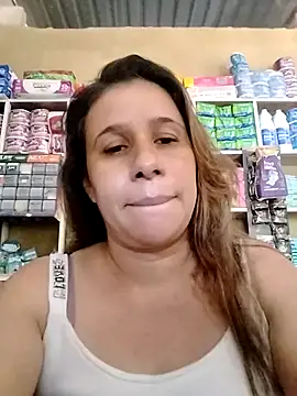 Snapshot of MIA-LARIOS chatting on April 17, 2026, 1:58 pm MIA-LARIOS online show from April 17, 2026, 1:58 pm