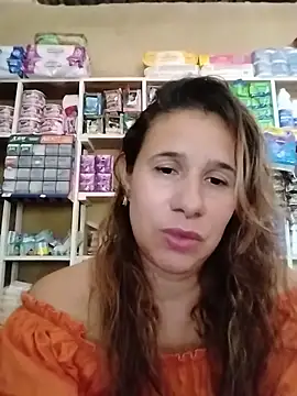 Snapshot of MIA-LARIOS chatting on May 21, 2026, 8:17 pm MIA-LARIOS online show from May 21, 2026, 8:17 pm