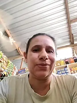 Snapshot of MIA-LARIOS chatting on July 5, 2026, 3:41 pm MIA-LARIOS online show from July 5, 2026, 3:41 pm