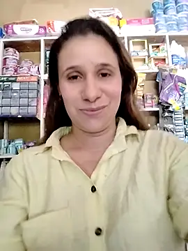 MIA-LARIOS online show from March 25, 2026, 9:03 pm