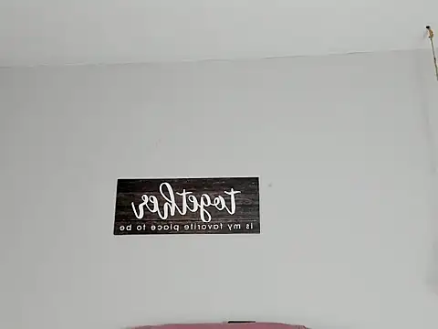 Snapshot of kylie1_ls chatting on November 28, 2025, 1:17 am kylie1 ls online show from November 28, 2025, 1:17 am