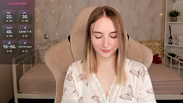 Shy Polly online show from February 3, 2026, 2:53 am