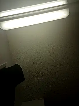 Adrianna505 online show from November 25, 2025, 11:59 pm