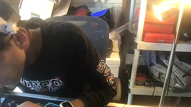 SinlessFreedom7 online show from February 7, 2026, 6:05 pm