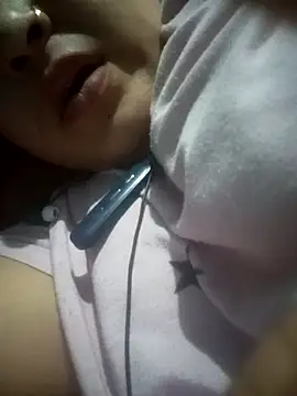 Snapshot of Priya_089 chatting on April 18, 2026, 7:58 pm Priya 089 online show from April 18, 2026, 7:58 pm