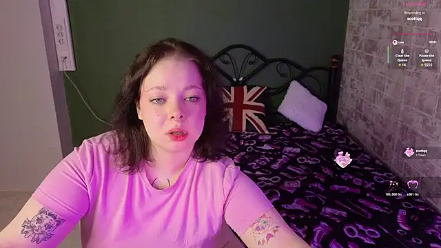Vlada vv online show from May 14, 2026, 4:53 am