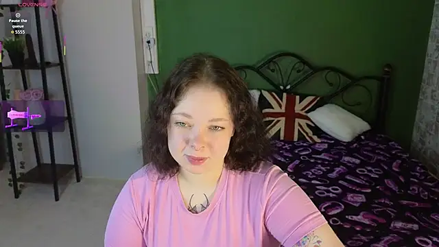 Vlada vv online show from May 6, 2026, 5:33 am