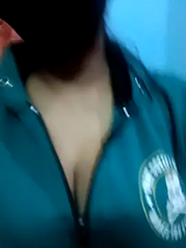 Curvy Tannu online show from December 2, 2025, 9:22 am