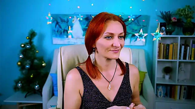 Snapshot of DianaTorrens chatting on December 16, 2025, 12:53 pm DianaTorrens online show from December 16, 2025, 12:53 pm