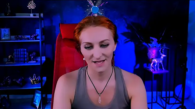 Snapshot of DianaTorrens chatting on December 2, 2025, 9:00 am DianaTorrens online show from December 2, 2025, 9:00 am