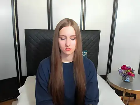 Snapshot of VanessaAmore chatting on April 3, 2026, 7:59 am VanessaAmore online show from April 3, 2026, 7:59 am