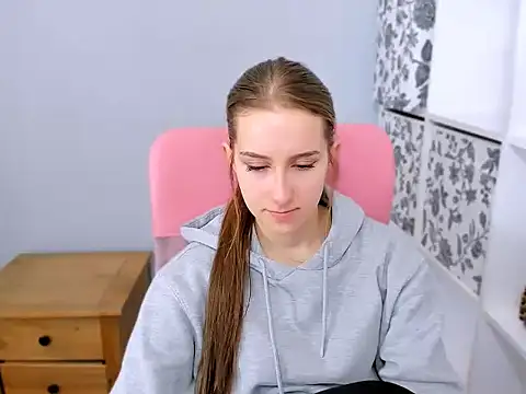 Snapshot of VanessaAmore chatting on February 28, 2026, 9:53 am VanessaAmore online show from February 28, 2026, 9:53 am