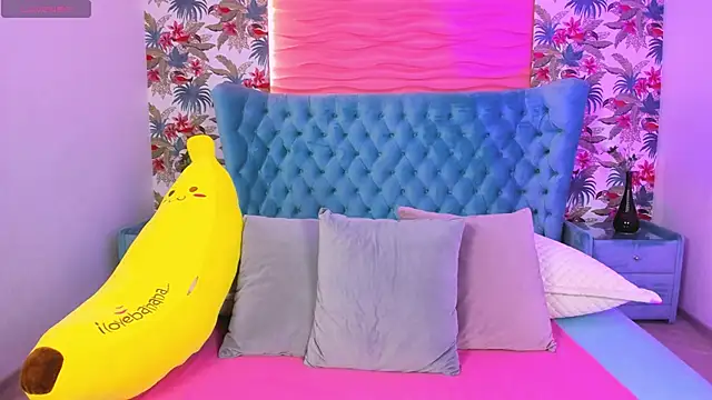 WispWitch online show from November 21, 2025, 1:21 pm