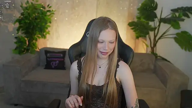 Charlotte Dreams online show from June 27, 2026, 10:43 am