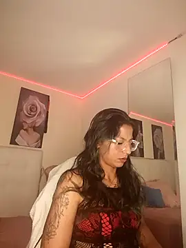 SamathaMay online show from April 13, 2026, 1:37 pm